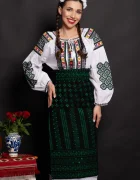 Traditional Set catrinta si brau cu broderie verde si simbolul rombului