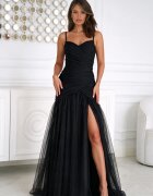 Bicotone Rochie neagra lunga din tulle si brocard cu corset si umeri goi vaporoasa Desiree
