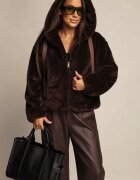  Geaca dama blana eco teddybear maro scurta cu gluga si buzunare Rosary