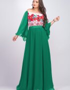 PerDonna Rochie traditionala eleganta lunga verde cu maci rosii cu maneci clopot Salomeea
