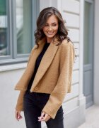 Roco Fashion Geaca dama de toamna scurta caramel cu revere si nasturi mari Renate