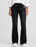 CUDI Blugi evazati flare cu inchidere suprapusa si denim elastic negri