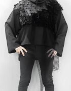 H-4 Bluza neagra oversize compusa din materiale diferite cu guler inalt