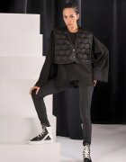 H-4 Bluza neagra oversize cu vestuta matlasata scurta