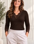 Shopika Bluza dama cu dantela eleganta la decolteu si maneci bluza fina cu casmir maro inchis