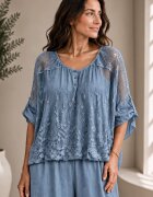Shopika Bluza din matase si vascoza cu broderie bogata dantela pe spate si nasturei albastru jeans