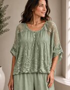 Shopika Bluza din matase si vascoza cu broderie bogata dantela pe spate si nasturei verde salvie