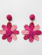 Shopika Cercei metalici aurii floare cu petale in nuante de roz si fucsia