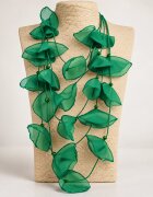 Shopika Colier statement verde cu petale textile de mac 3D din organza - design artistic italian