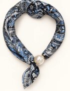 Shopika Esarfa colier satinata cu perla decorativa si inchidere magnetica imprimeu paisley cu bleumarin bl