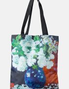 Shopika Geanta shopper din material textil dupa o pictura cu flori albe in vaza