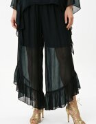 Shopika pantaloni dama eleganti din matase si vascoza cu volan la baza si dublura scurta negri