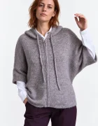 Shopika Pulover versatil cu maneca fluture fermoar si gluga bej cu amestec de lana si mohair