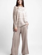 U See Compleu cu pulover oversize asimetric si pantaloni tricotaj cu intrepatrundere de bejuri