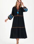 Vale Woman Rochie neagra cu volane si broderie pe maneci si decolteu din vascoza