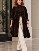 Wendy Trendy Jacheta lunga din catifea cu croi evazat pliuri ample si design minimalist maro