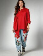 Wendy Trendy Jeans Denim Brodati cu Maci Rosii 3D Piesa Statement
