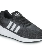 adidas Pantofi SWIFT RUN 22