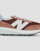 New Balance Pantofi 370