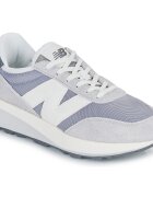 New Balance Pantofi 370