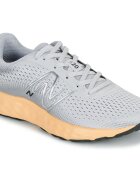 New Balance Pantofi 520