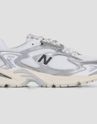 New Balance Pantofi 725