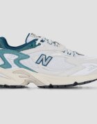 New Balance Pantofi 725