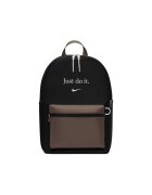 Nike Genti IQ3296010
