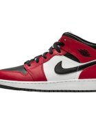 Nike Pantofi 1 Mid Chicago Black Toe