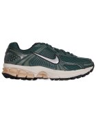 Nike Pantofi Chaussures de running zoom vomero 5 daim