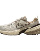 Nike Pantofi V2K Run Light Orewood Brown