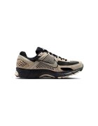 Nike Pantofi Zoom Vomero 5