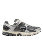 Nike Pantofi Zoom Vomero 5
