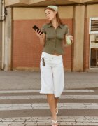 Stradivarius Cămașă Cu Mânecă Scurtă Și Tăietură Sub Bust Kaki Xs