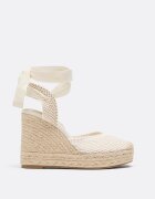 Stradivarius Espadrile Cu Platformă Și Șireturi Crem 36