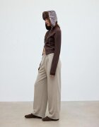 Stradivarius Pantaloni Cu Pense Și Textură Moale Bej S