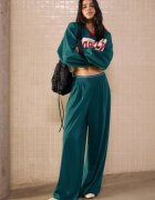Stradivarius Pantaloni Jogger Light Tech Cu Elastic În Talie Verde Xl