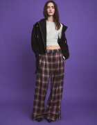 Stradivarius Pantaloni Wide Cu Nasturi Ajustabili Și Carouri Mov 40