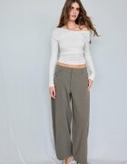 Stradivarius Tricou Cu Decolteu Barcă Încrucișat Ecru L