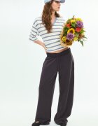 Stradivarius Tricou Cu Dungi Decolteu În V Și Mâneci Kimono Albastru Cer Xl