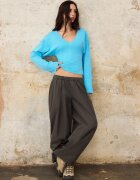 Stradivarius Tricou Cu Mânecă Lungă Și Decolteu În V Turcoaz M