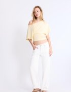 Stradivarius Tricou Cu Mânecă Scurtă Și Decolteu Bărcuță Galben Pastel L
