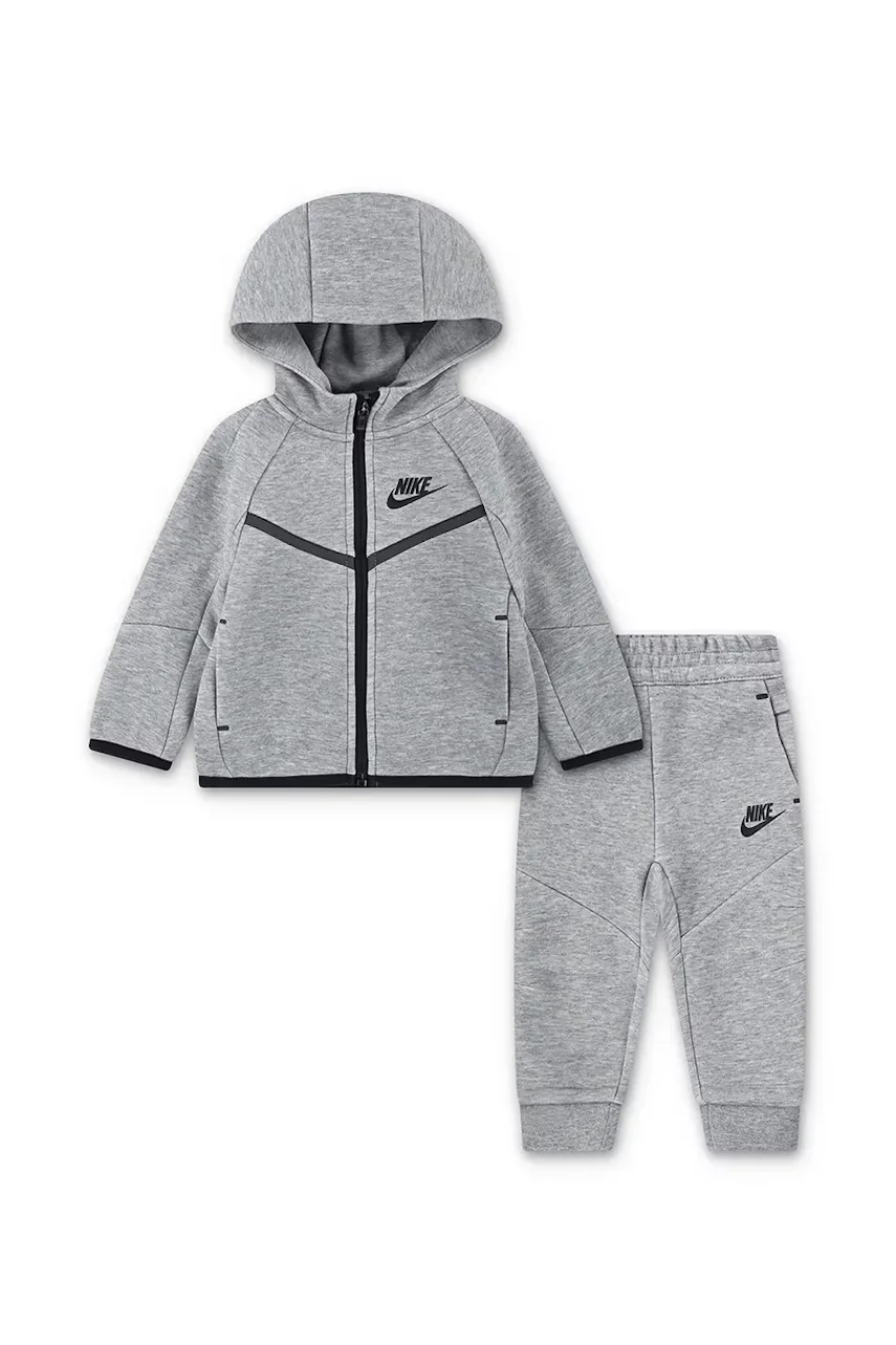 Nike compleu sport pentru copii cu bumbac