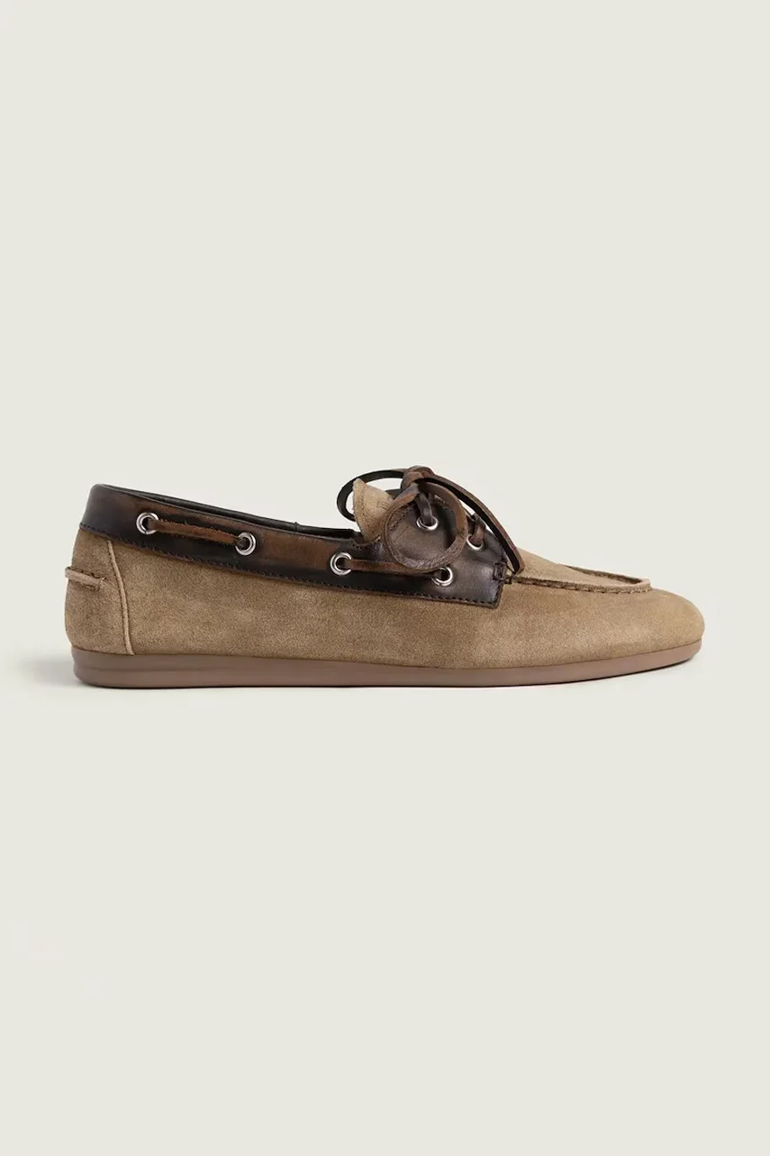 Posa mocasini pentru femei din piele întoarsă Boat Loafer