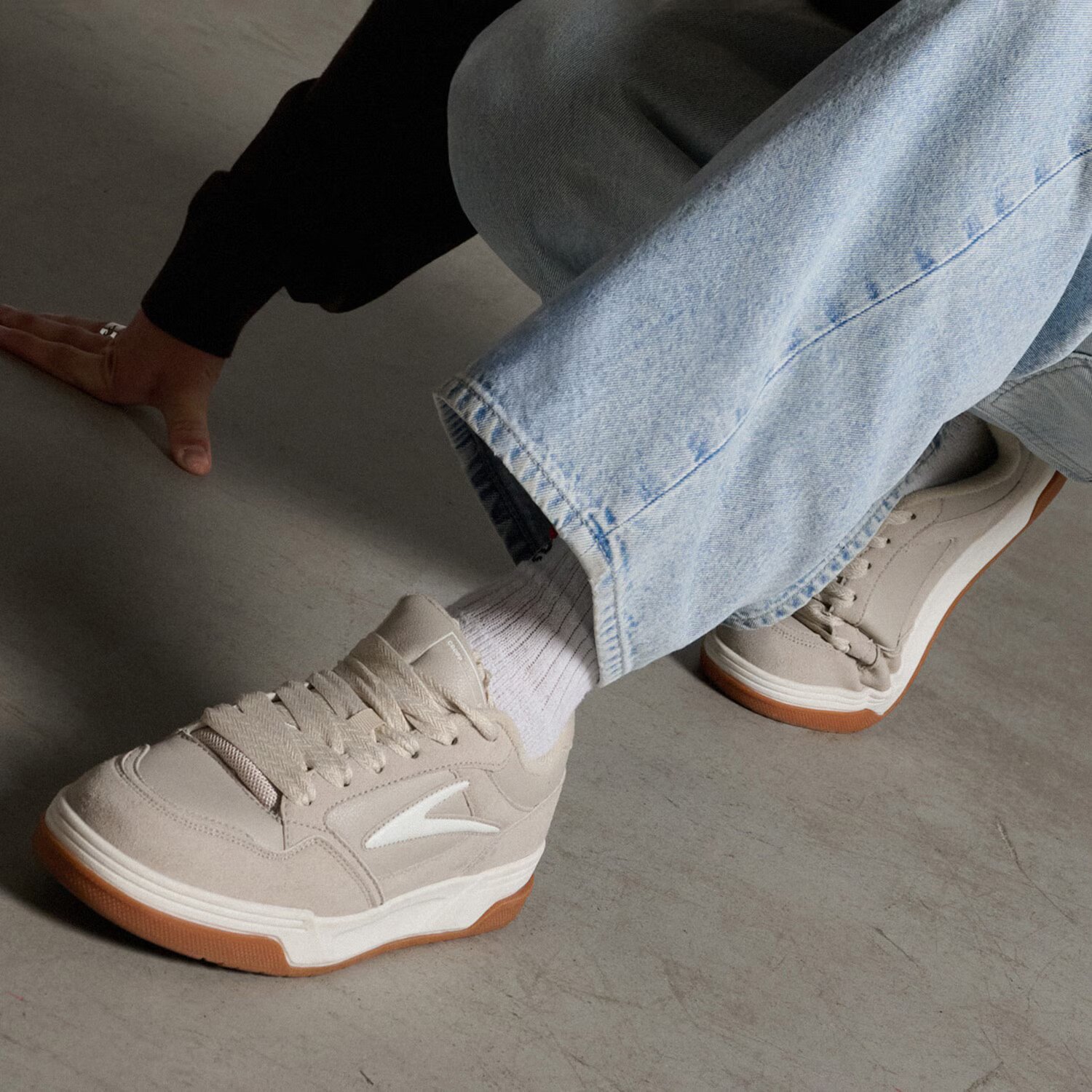 Cropp Pantofi sport - bej