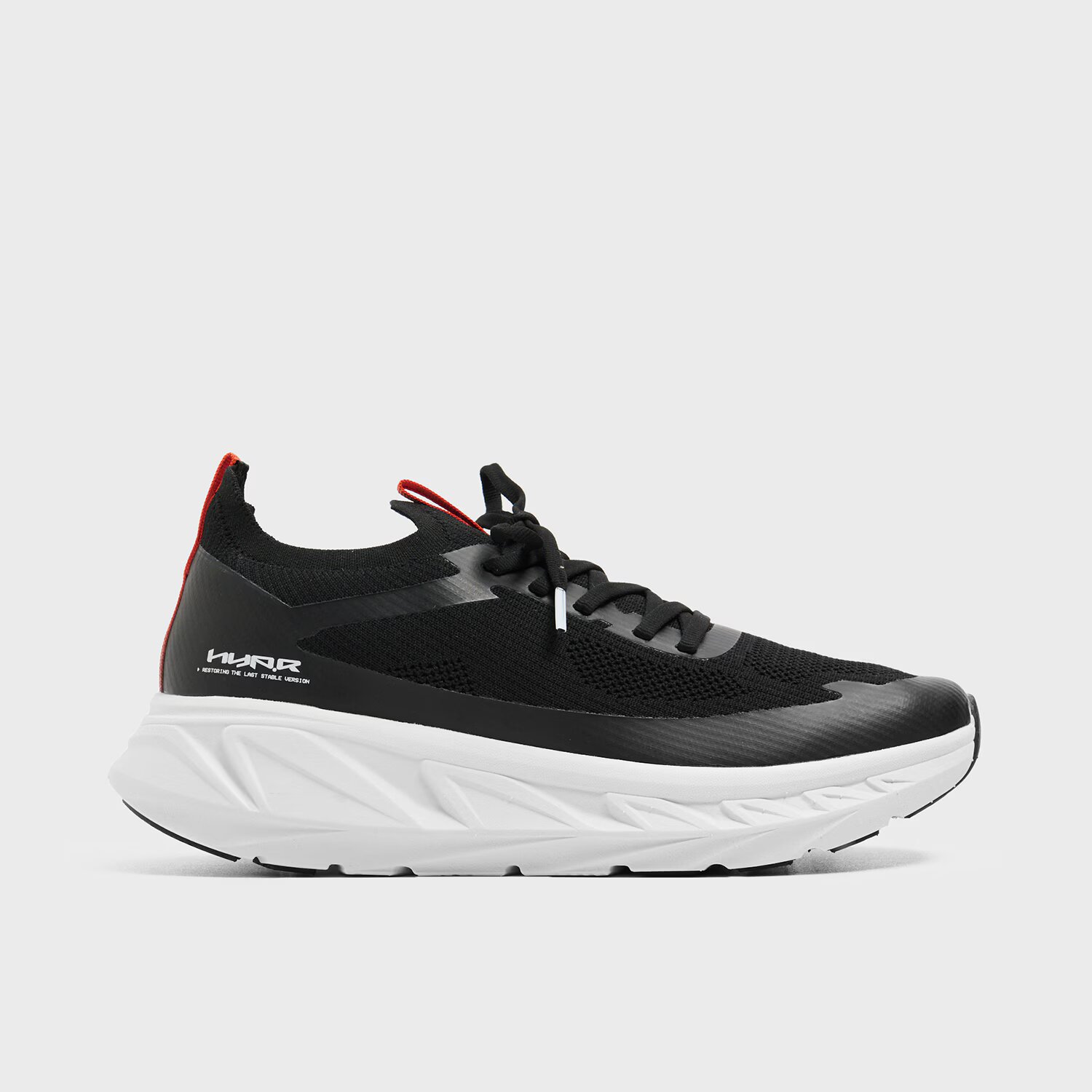 Cropp Pantofi sport negri cu talpă în contrast - negru