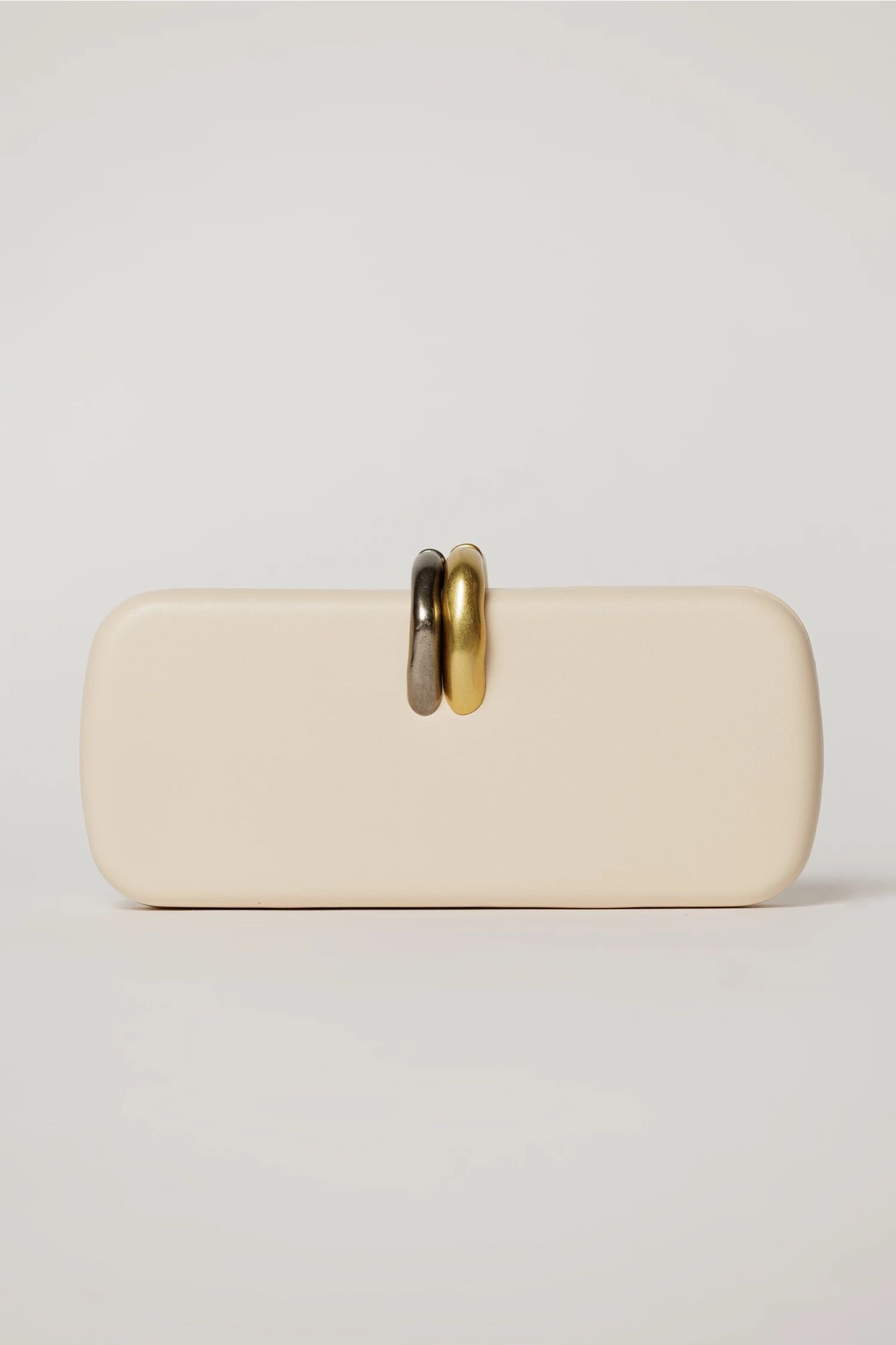  Clutch elegant ivoar cu inchidere metalica dubla
