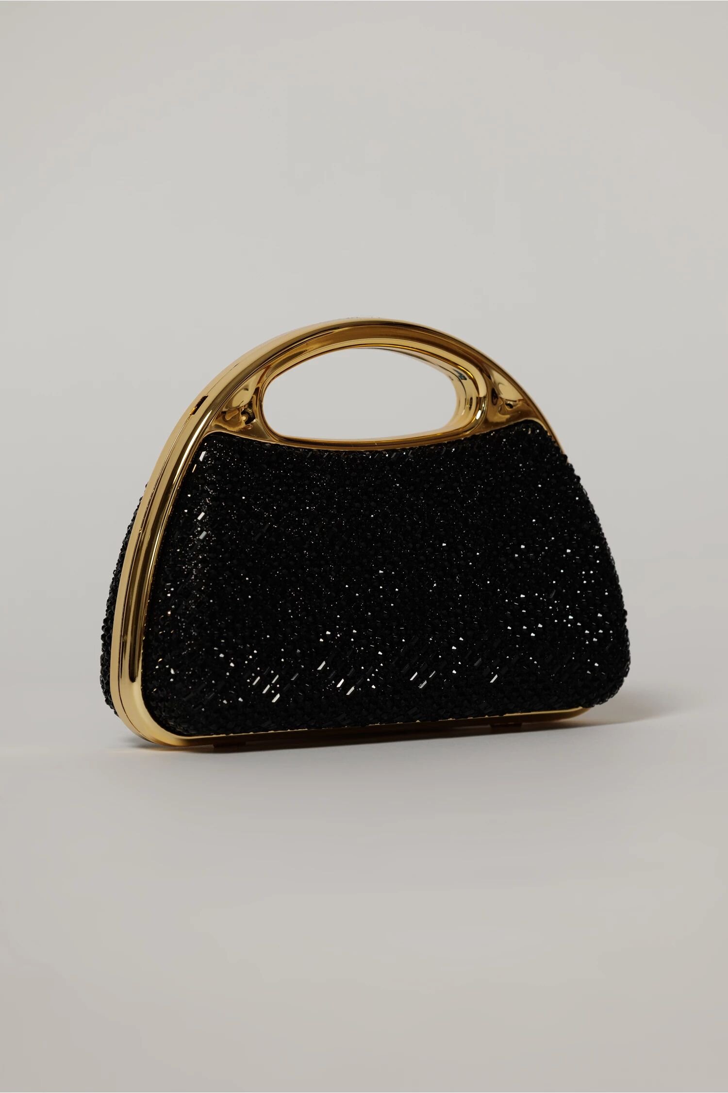  Clutch negru cu pietre stralucitoare si maner auriu