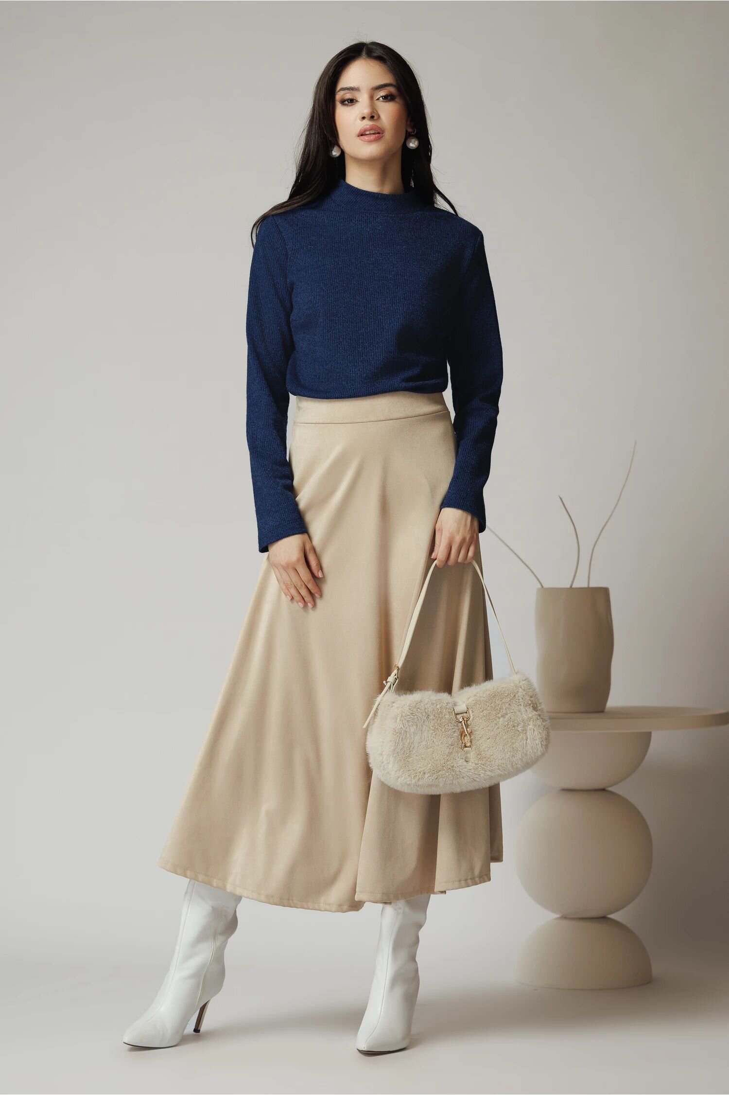  Fusta midi din catifea ivory