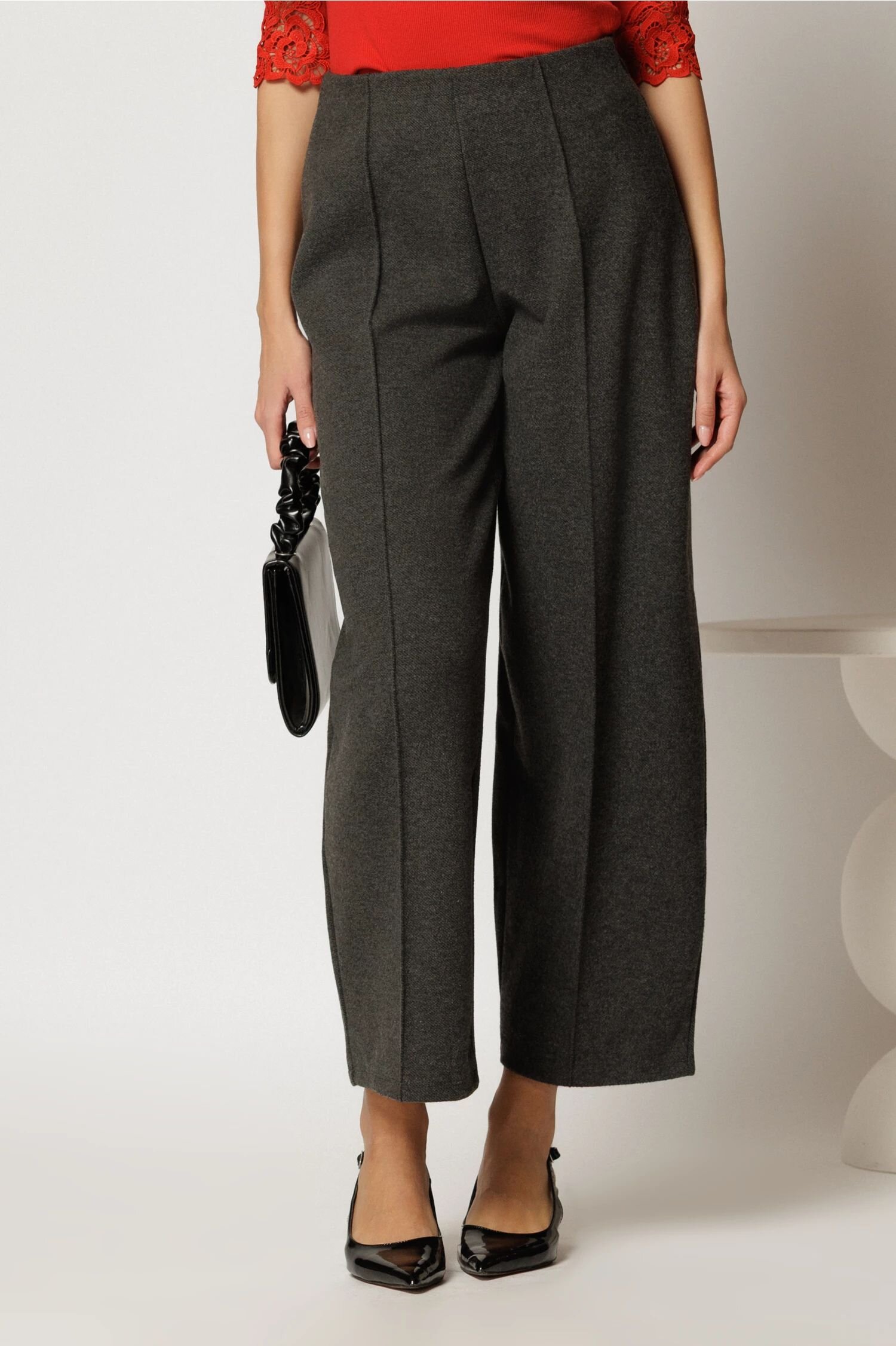  Pantaloni gri din tricot cu croi balloon si elastic in talie